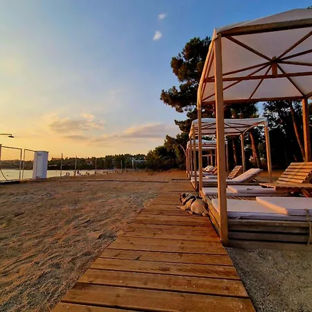 King Filippos - Royal Beachfront - Sithonia Chalkidiki * Nikiti (Sithonia)