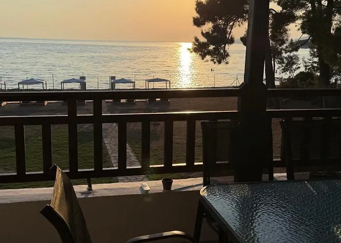King Filippos - Royal Beachfront - Sithonia Chalkidiki * Nikiti (Sithonia)