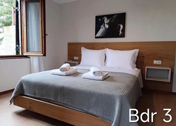 King Filippos - Royal Beachfront - Sithonia Chalkidiki