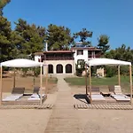 King Filippos - Royal Beachfront - Sithonia Chalkidiki
