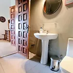 King Filippos - Royal Beachfront - Sithonia Chalkidiki *